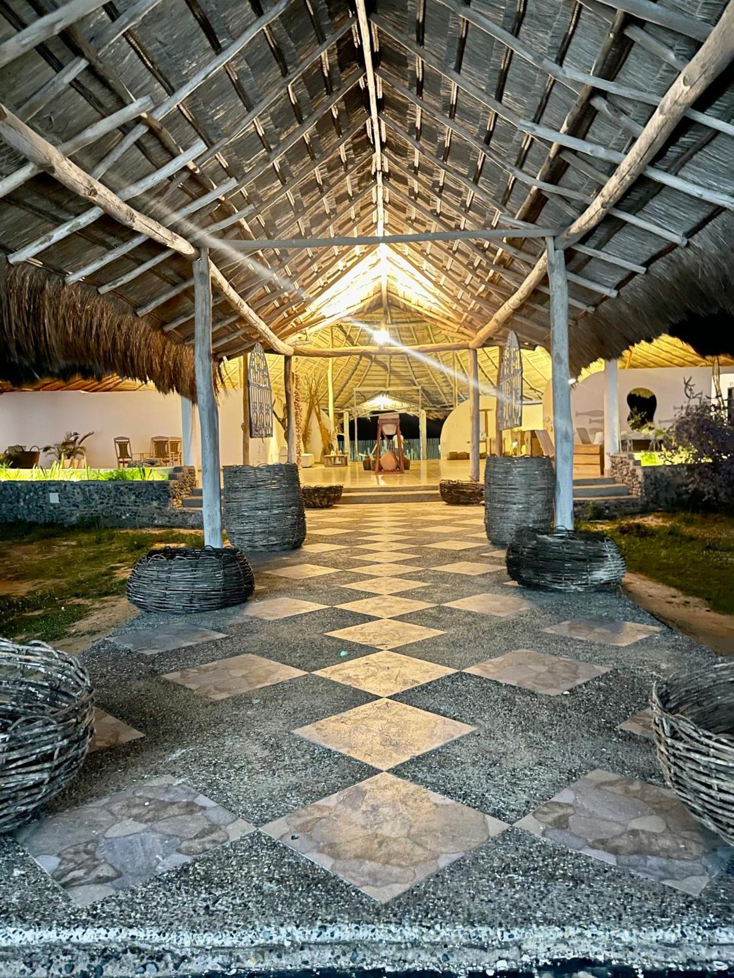 Aiwa Hotel Mayapo Luaran gambar