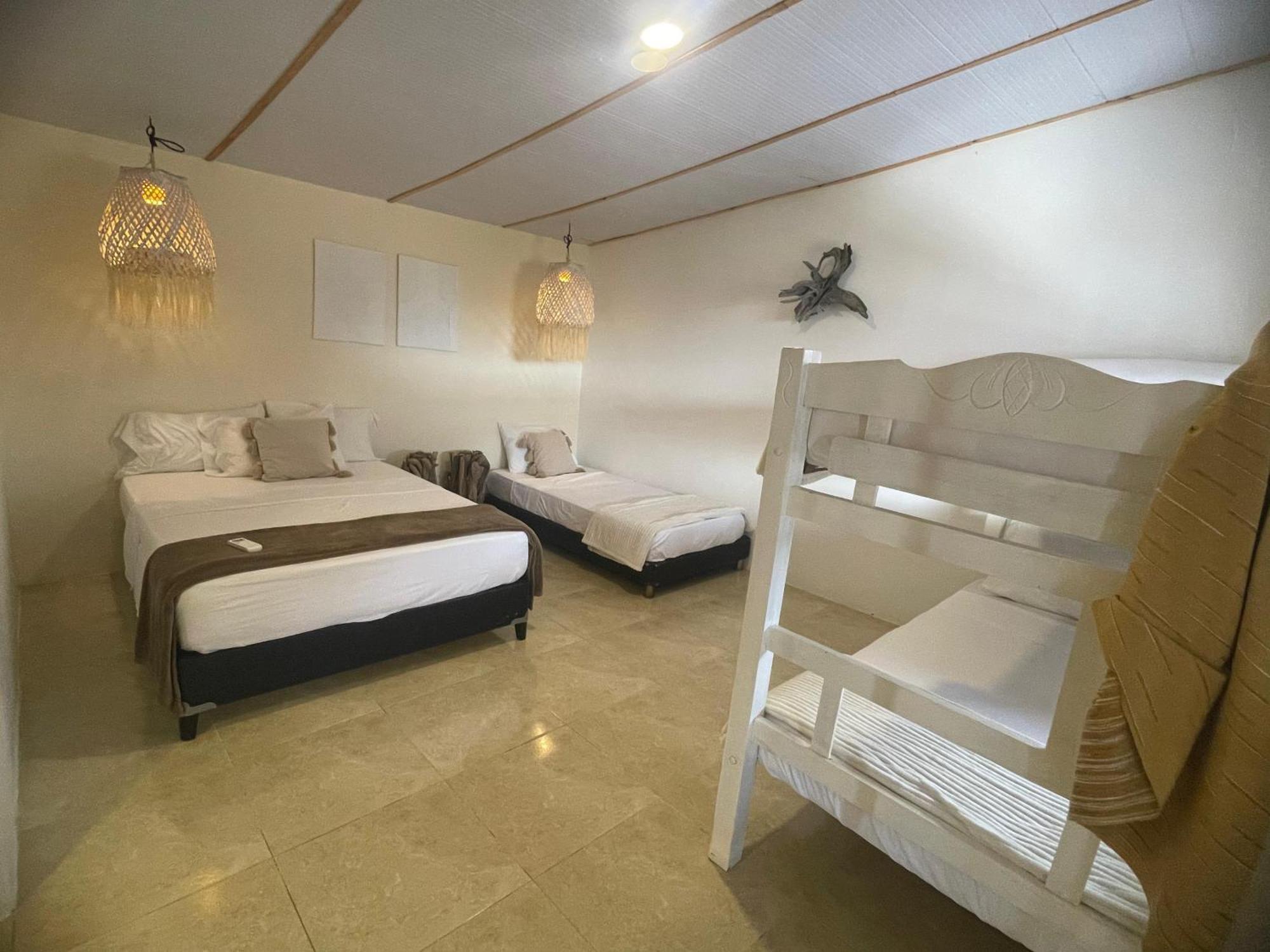 Aiwa Hotel Mayapo Luaran gambar